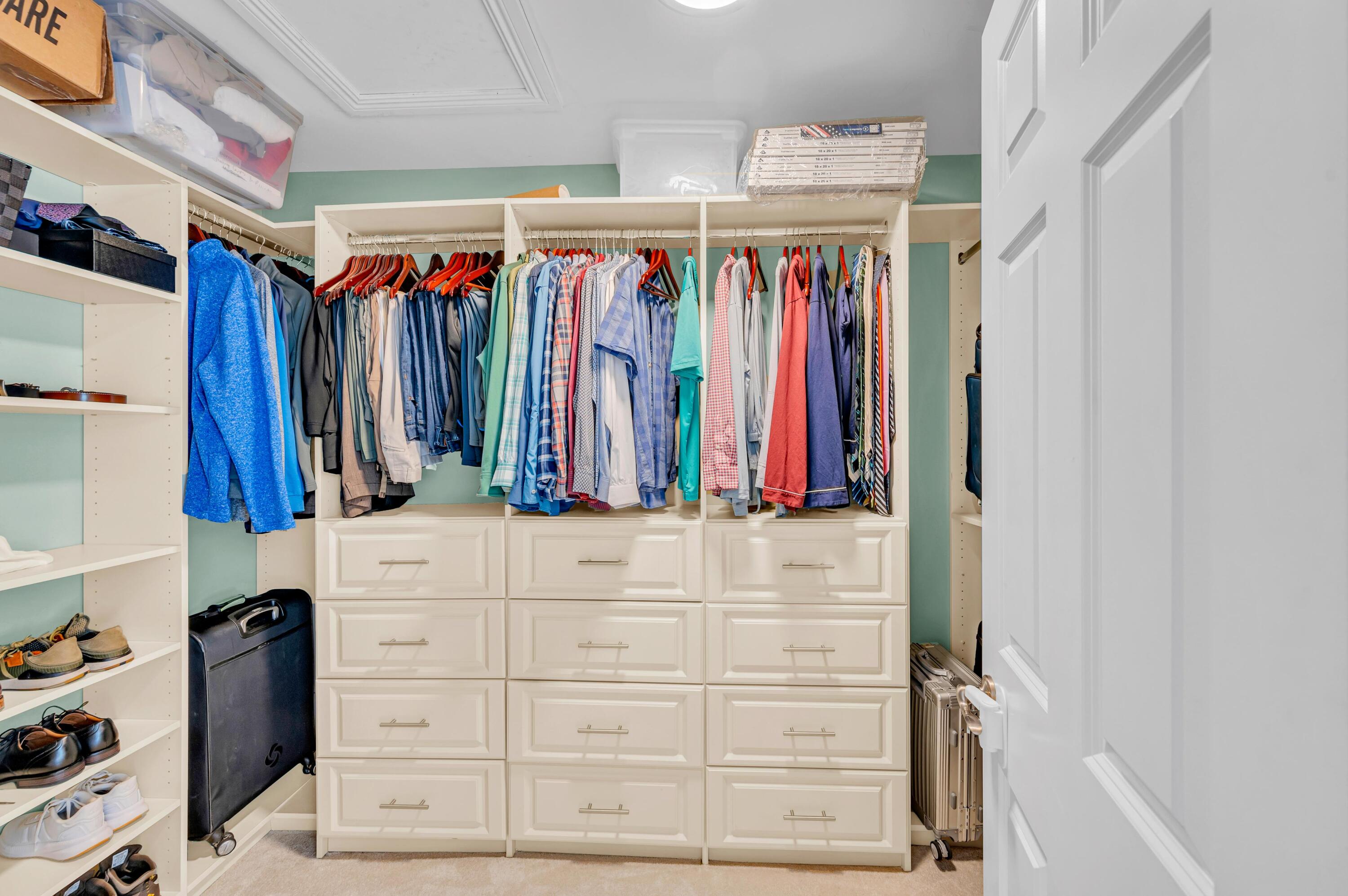 RIVER OAKS - Residential