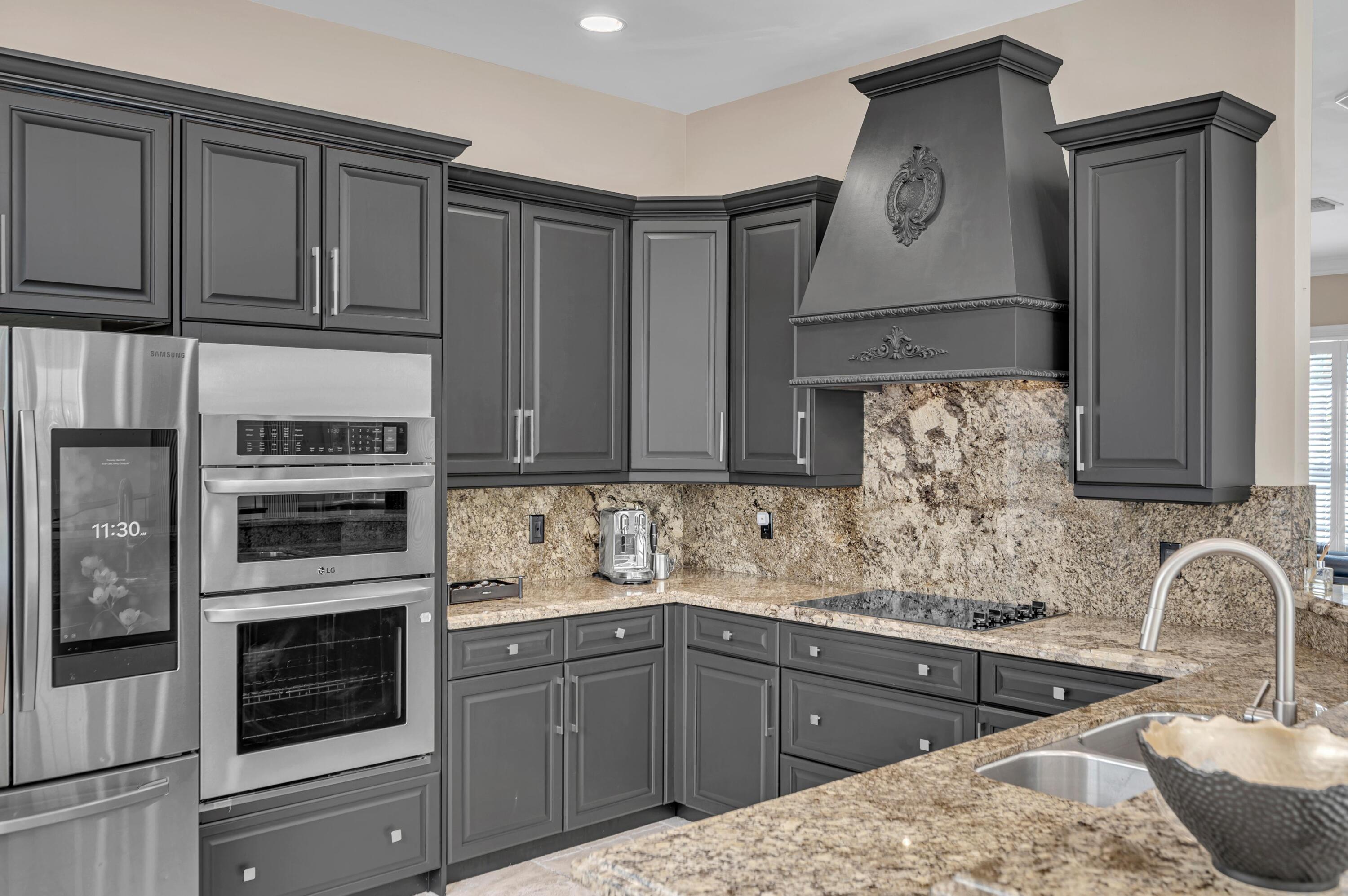 RIVER OAKS - Residential