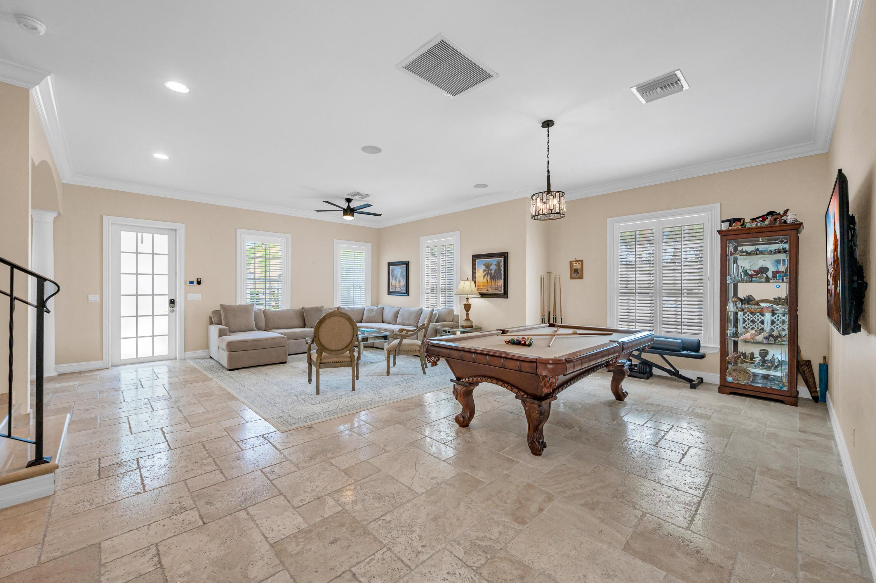 RIVER OAKS - Residential