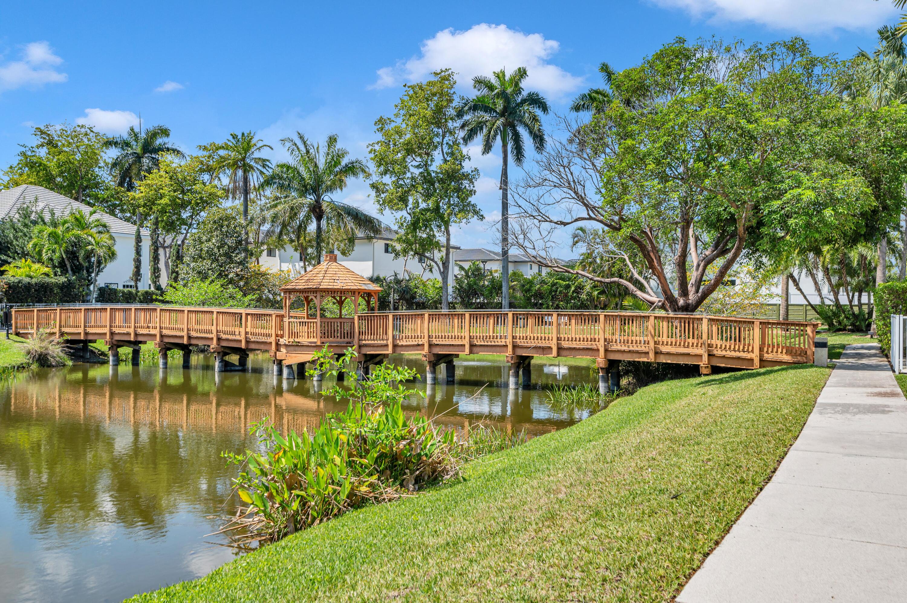 RIVER OAKS - Residential
