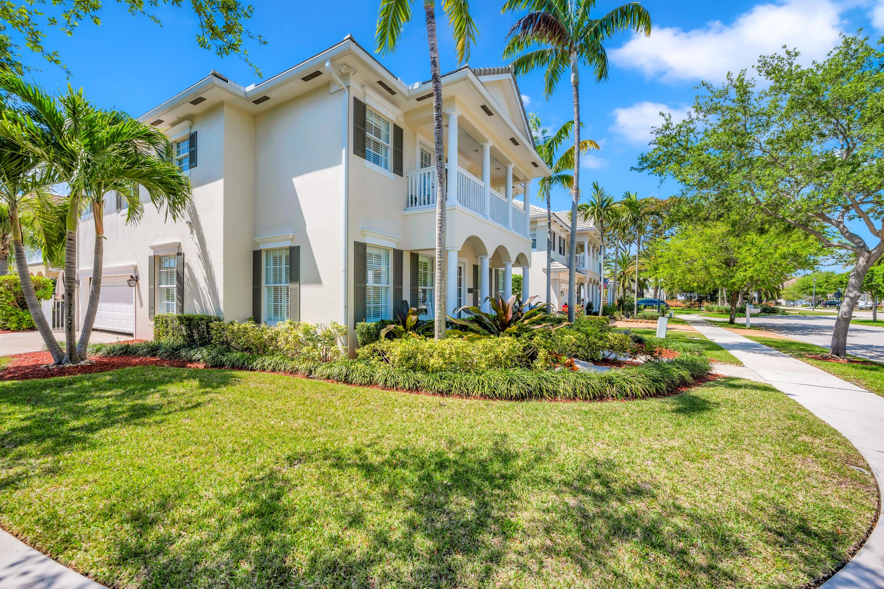 RIVER OAKS - Residential