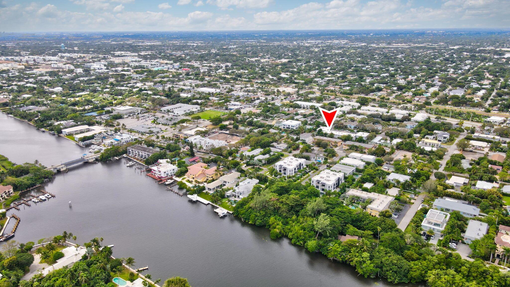 View photos, virtual tours, details... 1001 NE 8th Avenue 112