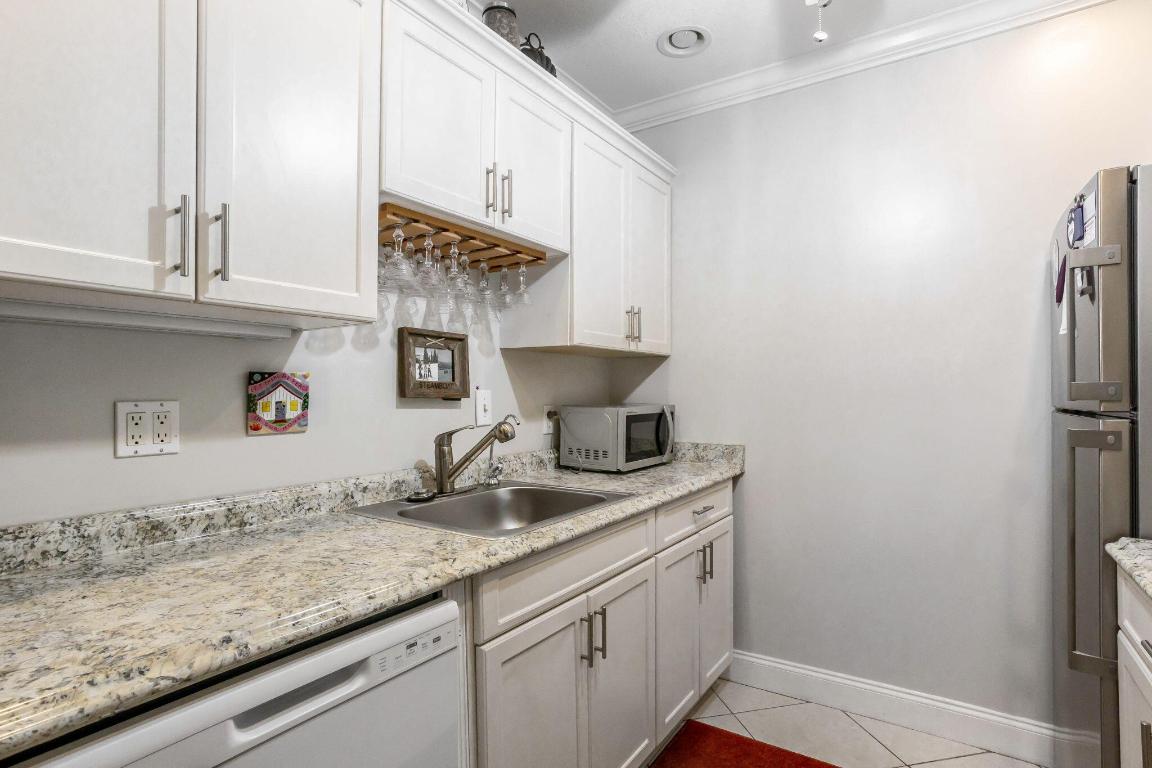 DELRAY COLONIAL - Residential