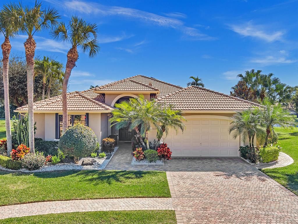 Photo of 11038 Via Lucca, Boynton Beach, FL 33437 (MLS # R10773964)