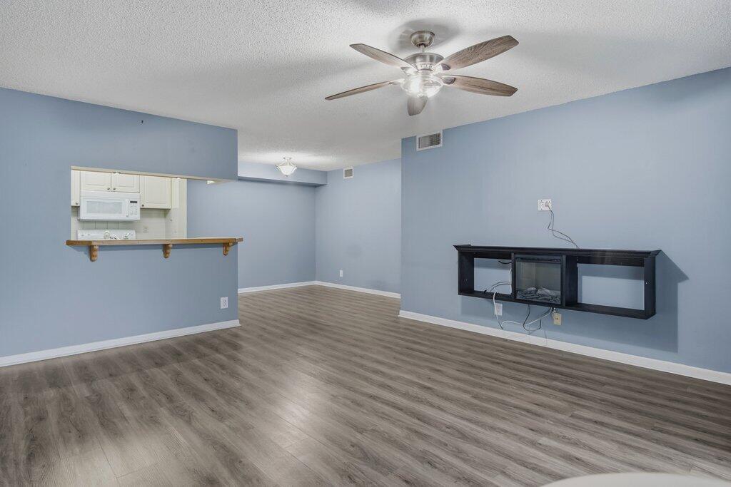 ANCHORAGE ON THE ST LUCIE - Residential Lease