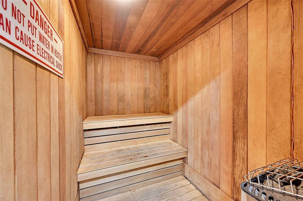 GARDENS NORTH FIVE CONDO - Residential