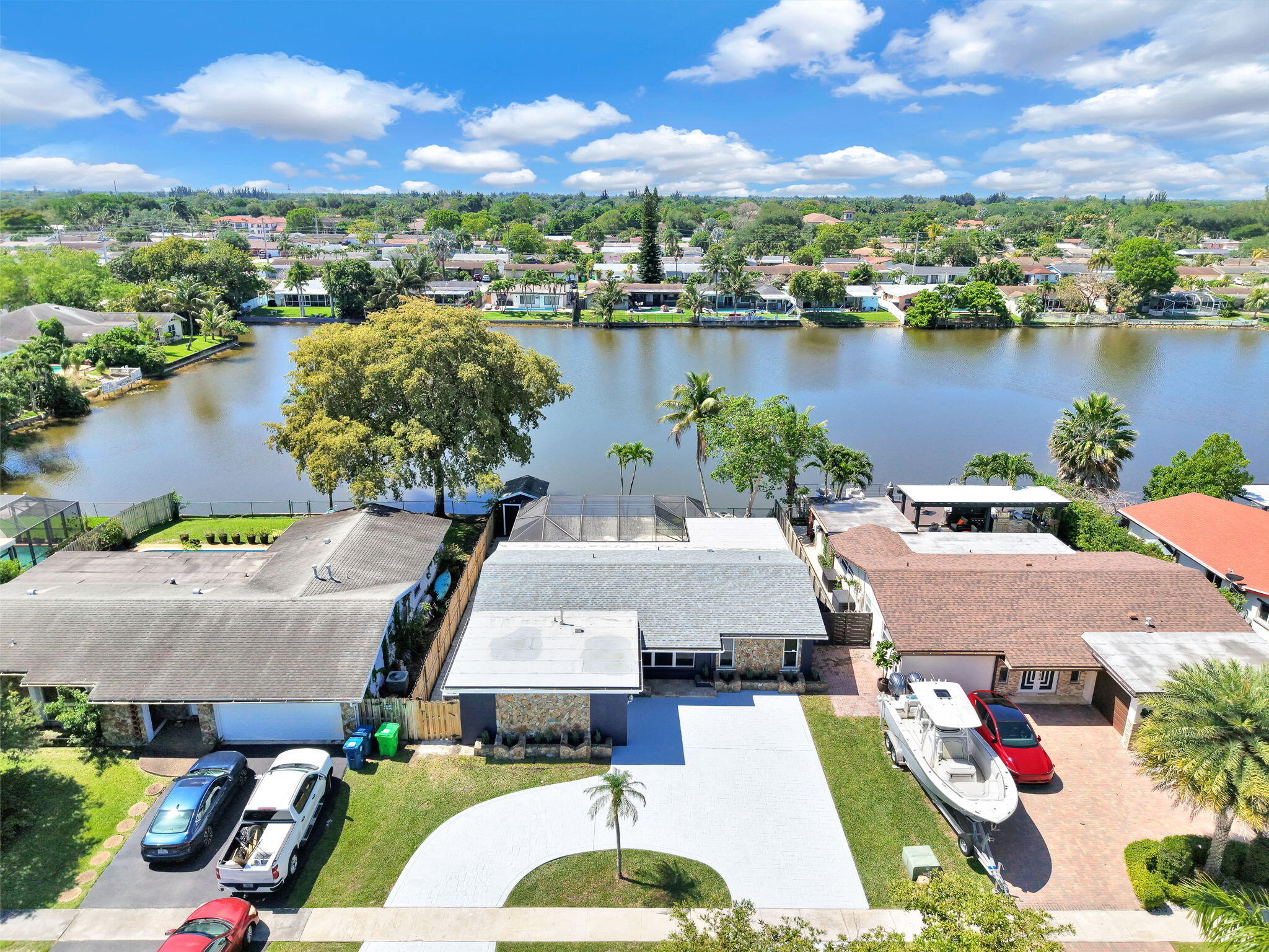 SUNRISE GOLF VILLAGE SEC 24 - Residential