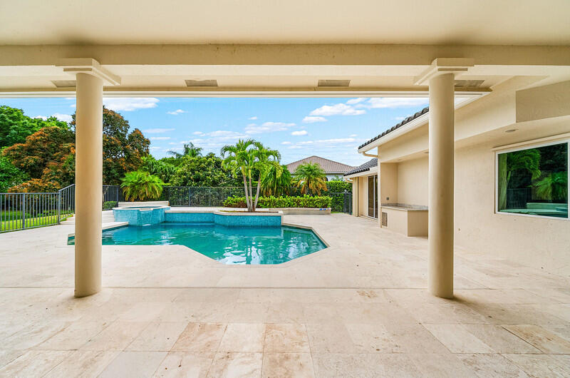 PARKLAND LAKES - Residential