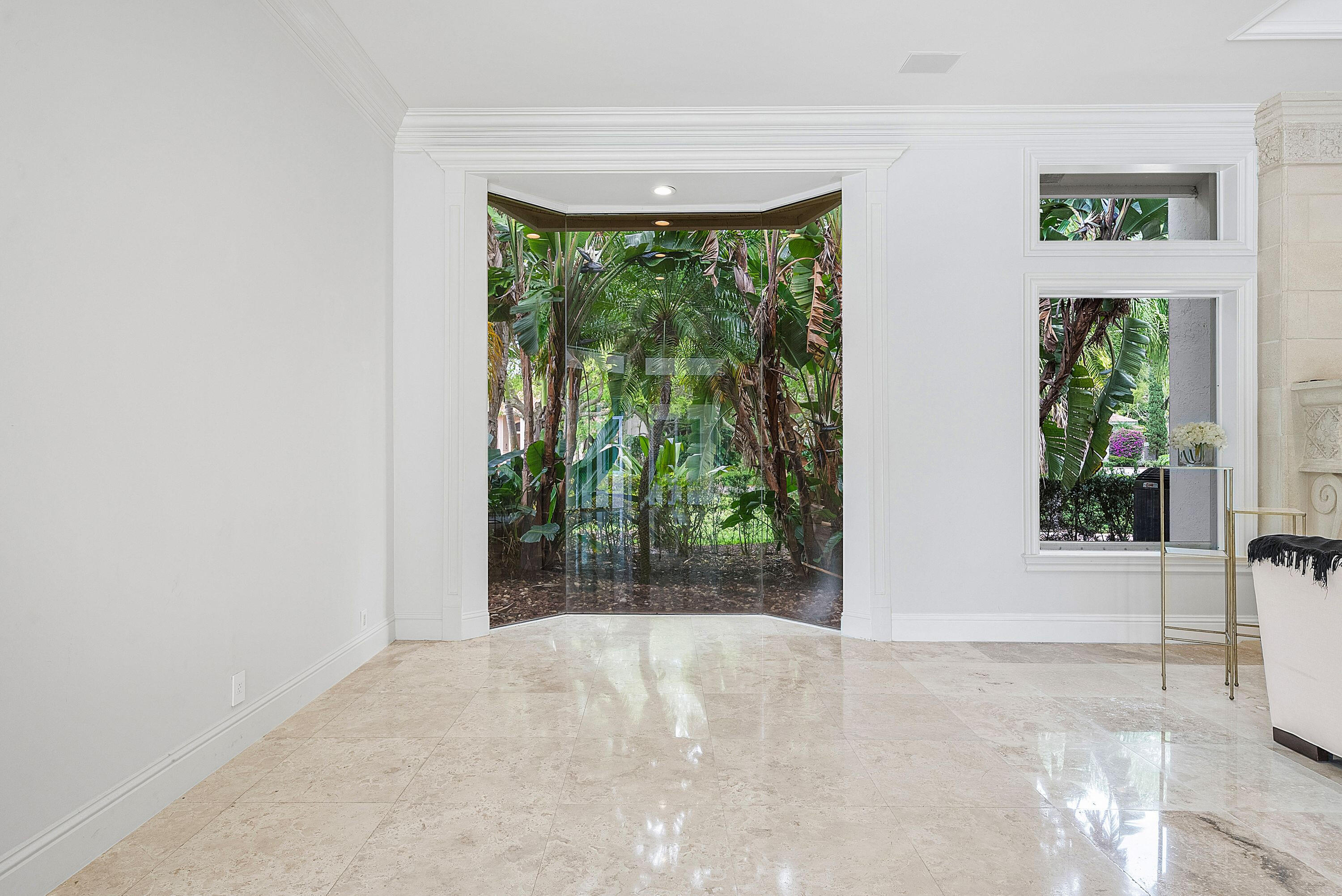 PARKLAND LAKES - Residential