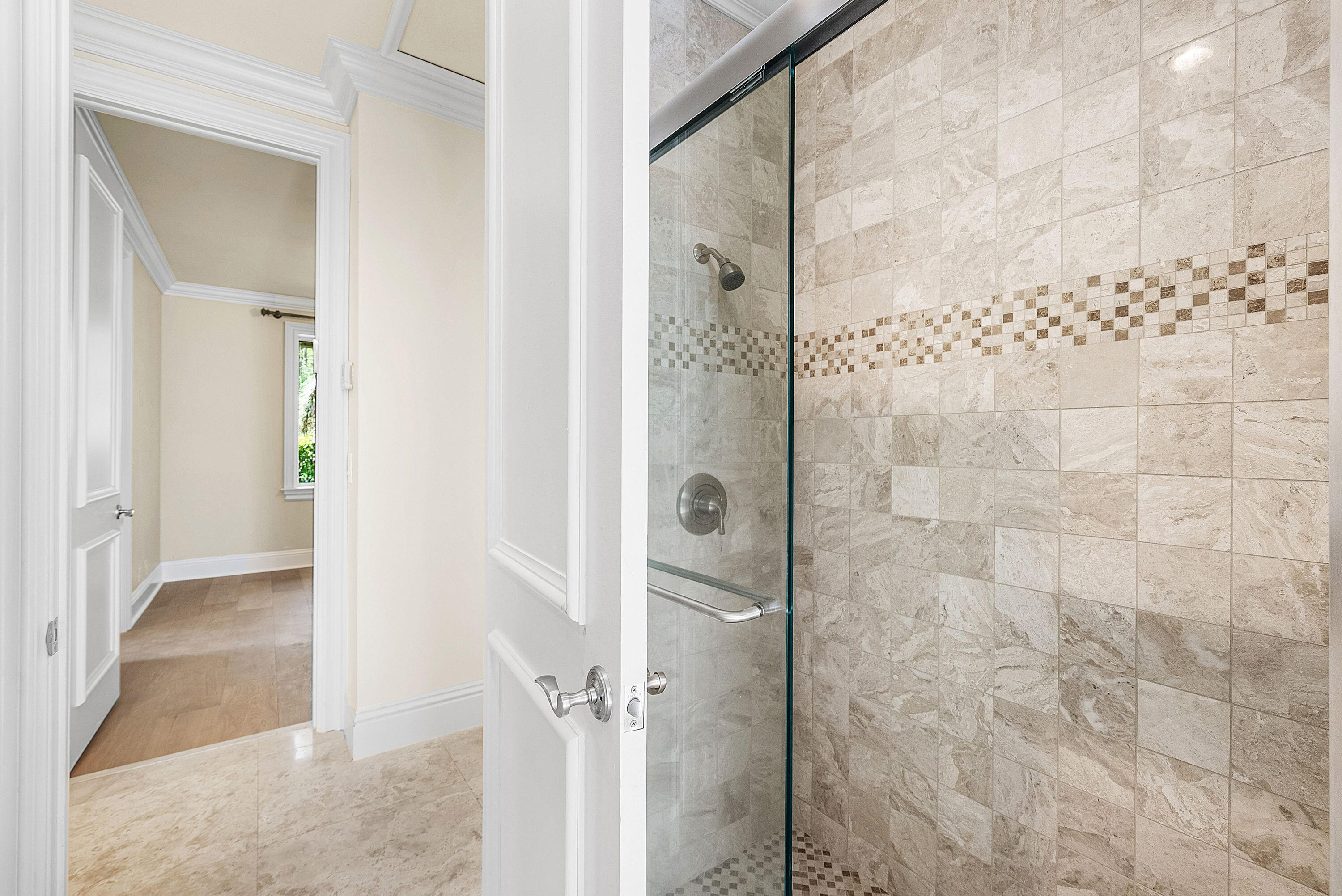 PARKLAND LAKES - Residential