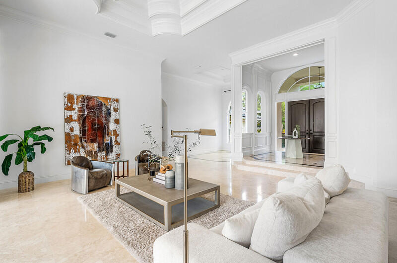 PARKLAND LAKES - Residential