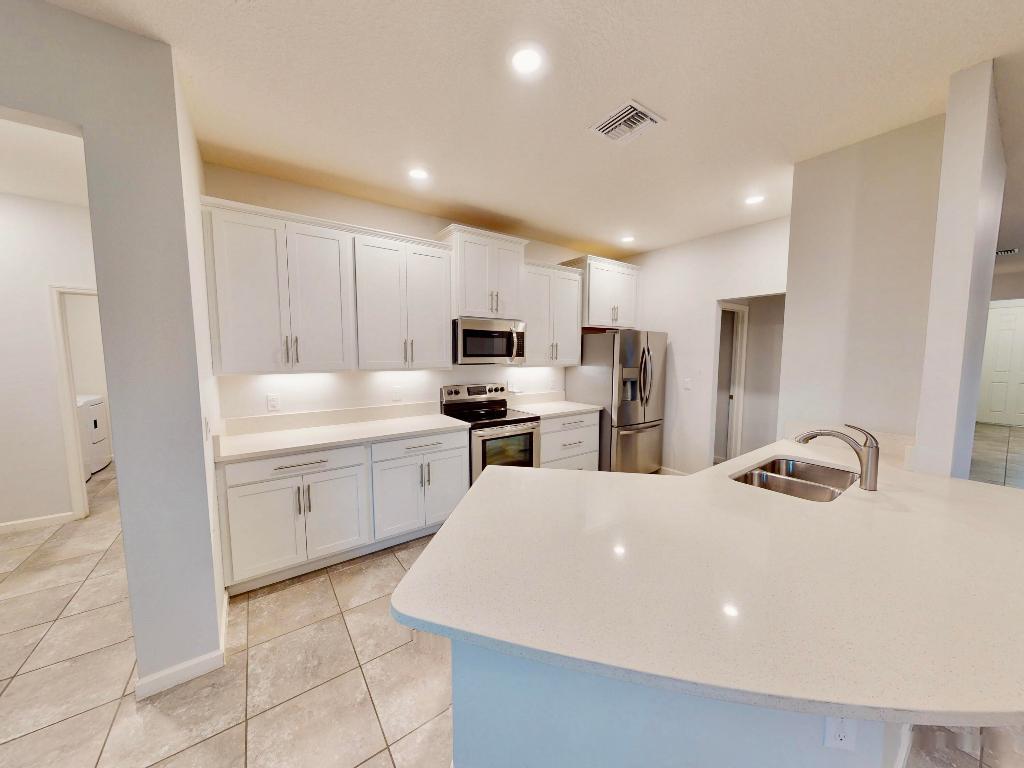 POINTE WEST EAST VILLAGE, PHASE 2A - Residential