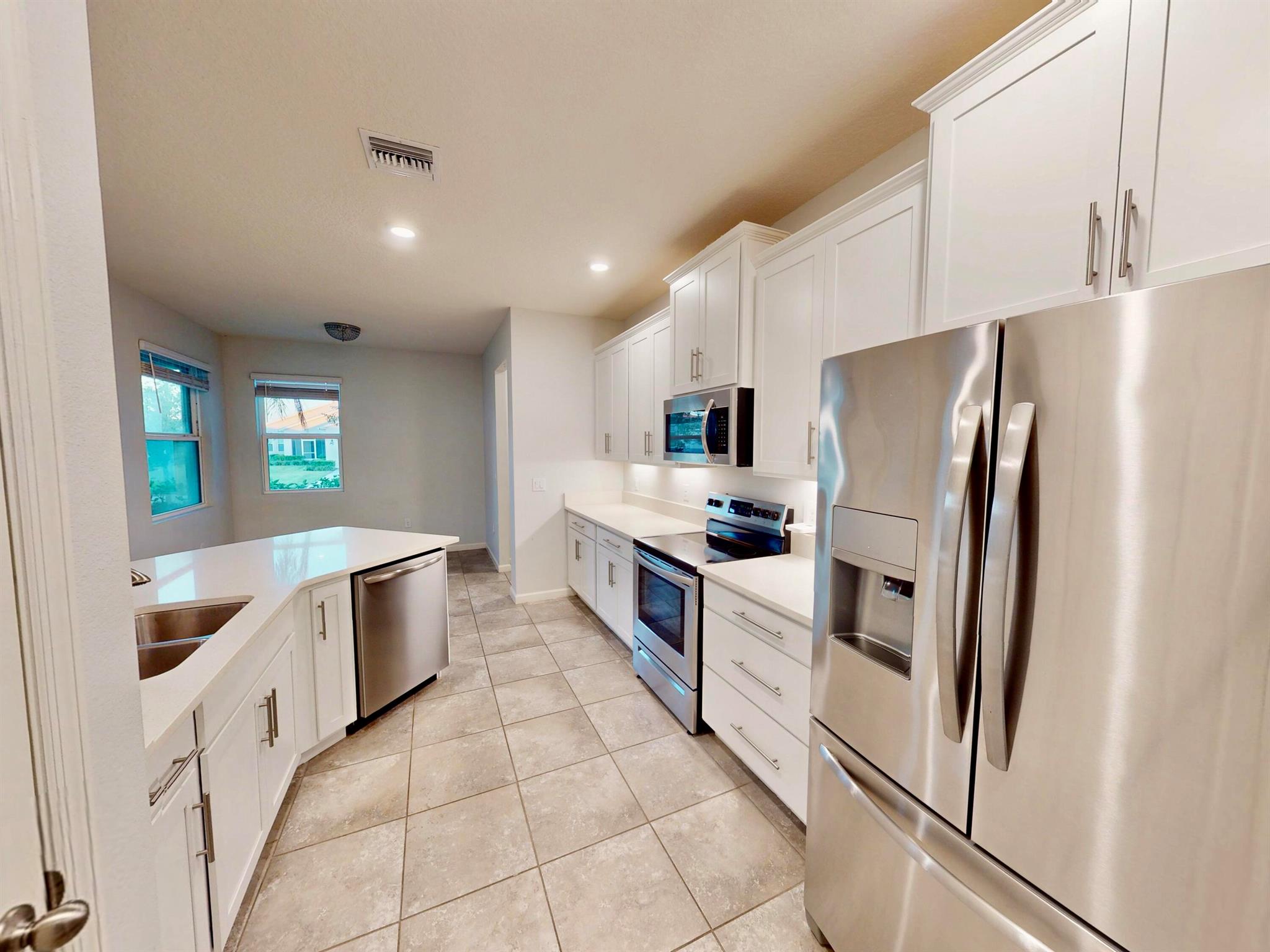 POINTE WEST EAST VILLAGE, PHASE 2A - Residential