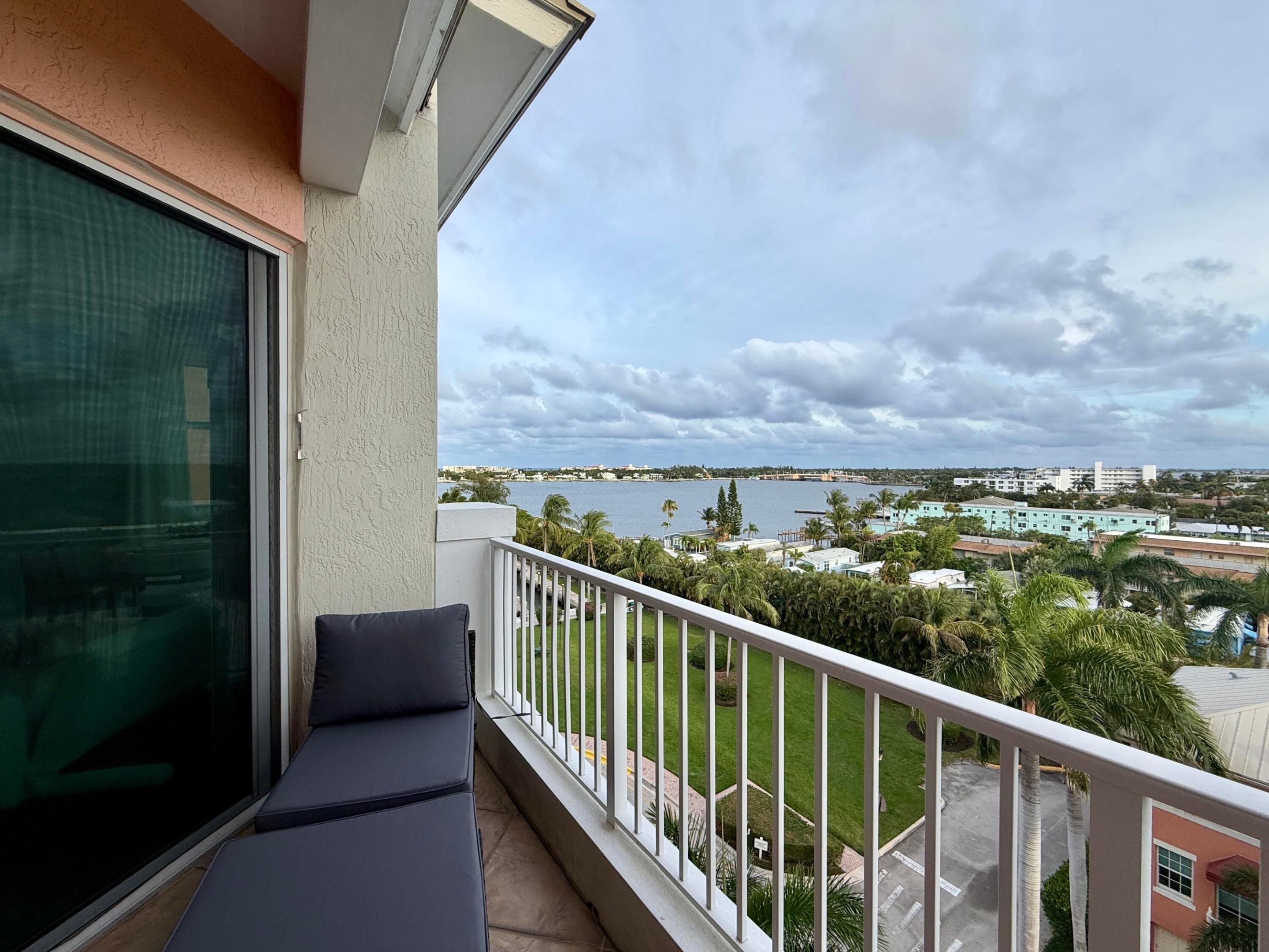 MOORINGS AT LANTANA CONDO 2 - Residential Lease