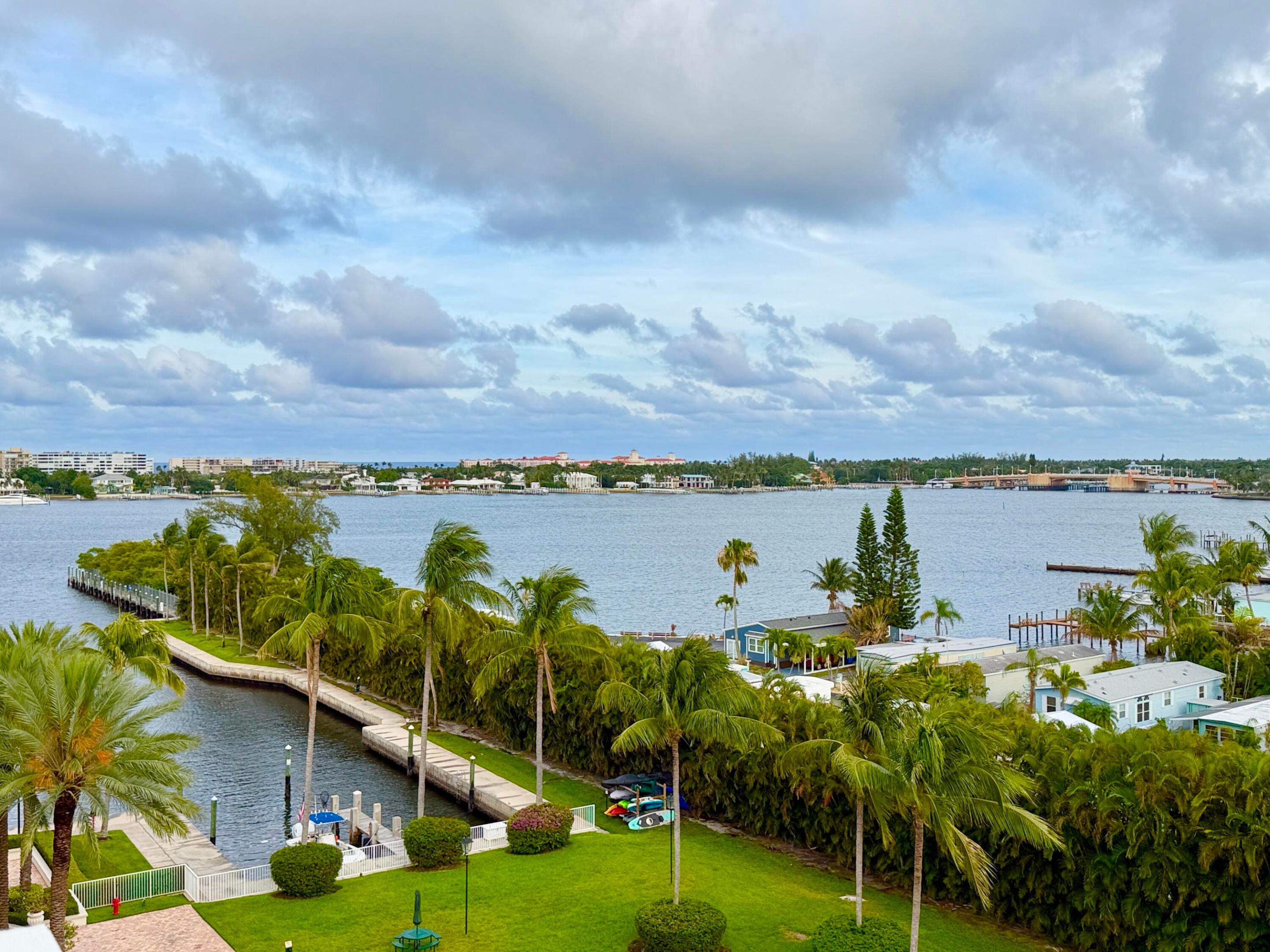 MOORINGS AT LANTANA CONDO 2 - Residential Lease