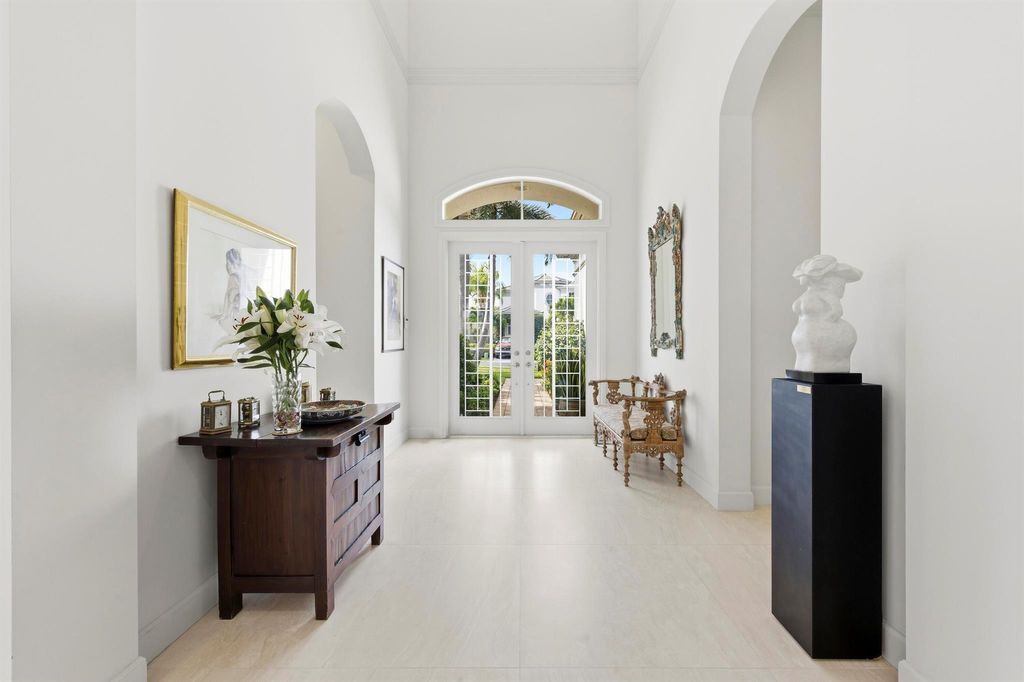 Photo of 122 Siesta Way, Palm Beach Gardens, FL 33418 (MLS # R11139583)