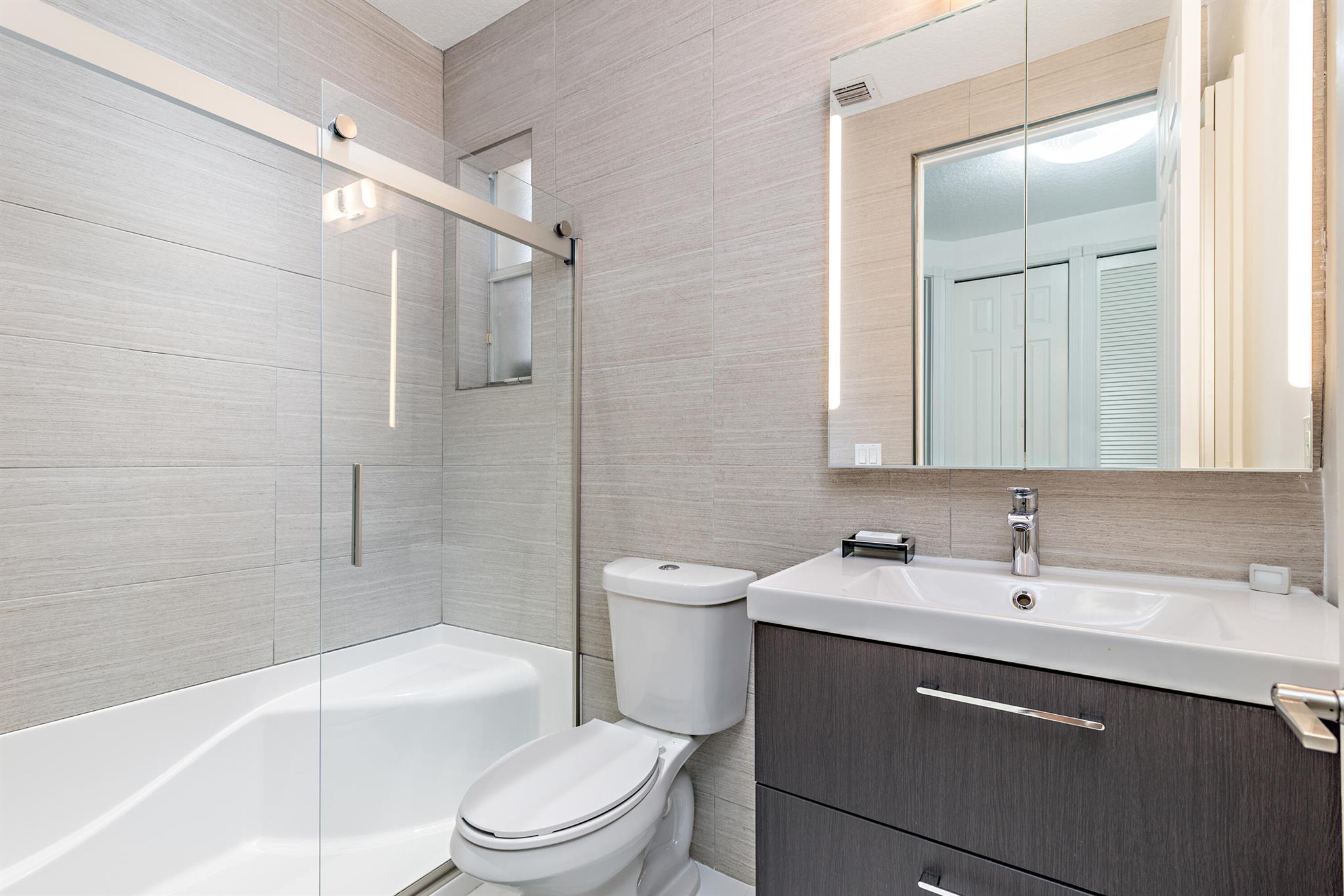 IRONHORSE PAR C - Residential Lease