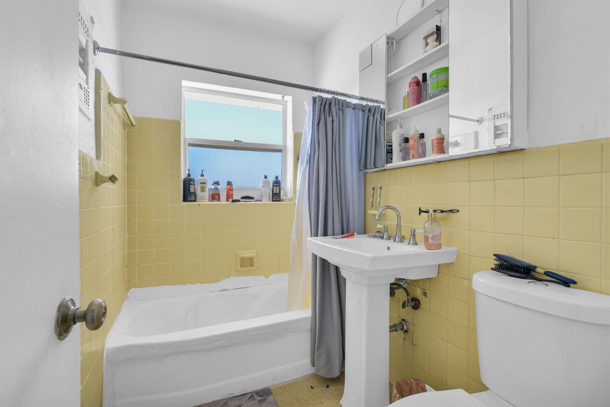 BEACH BAY SUB - Commercial Sale