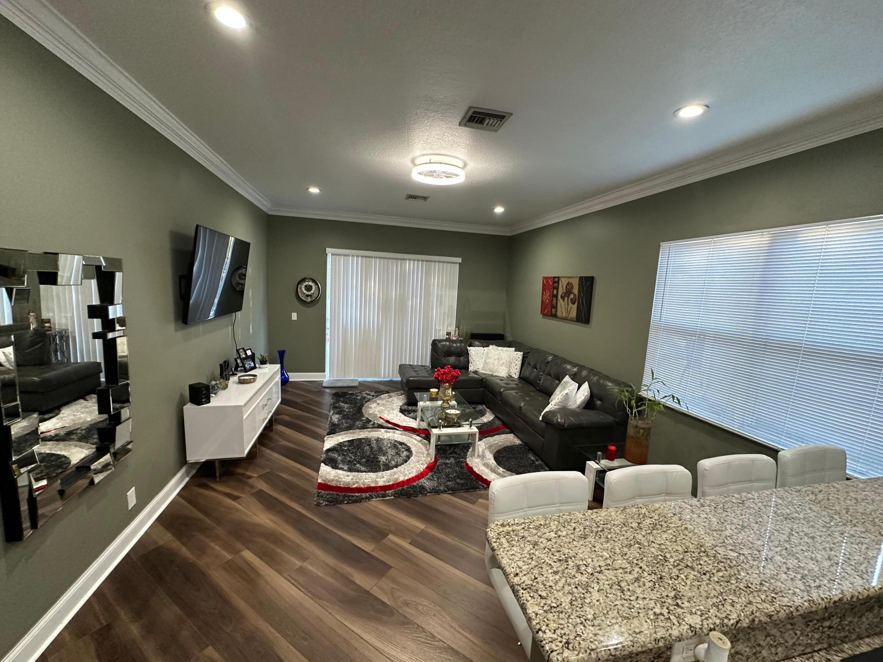 VIZCAYA FALLS PLAT 1 - Residential