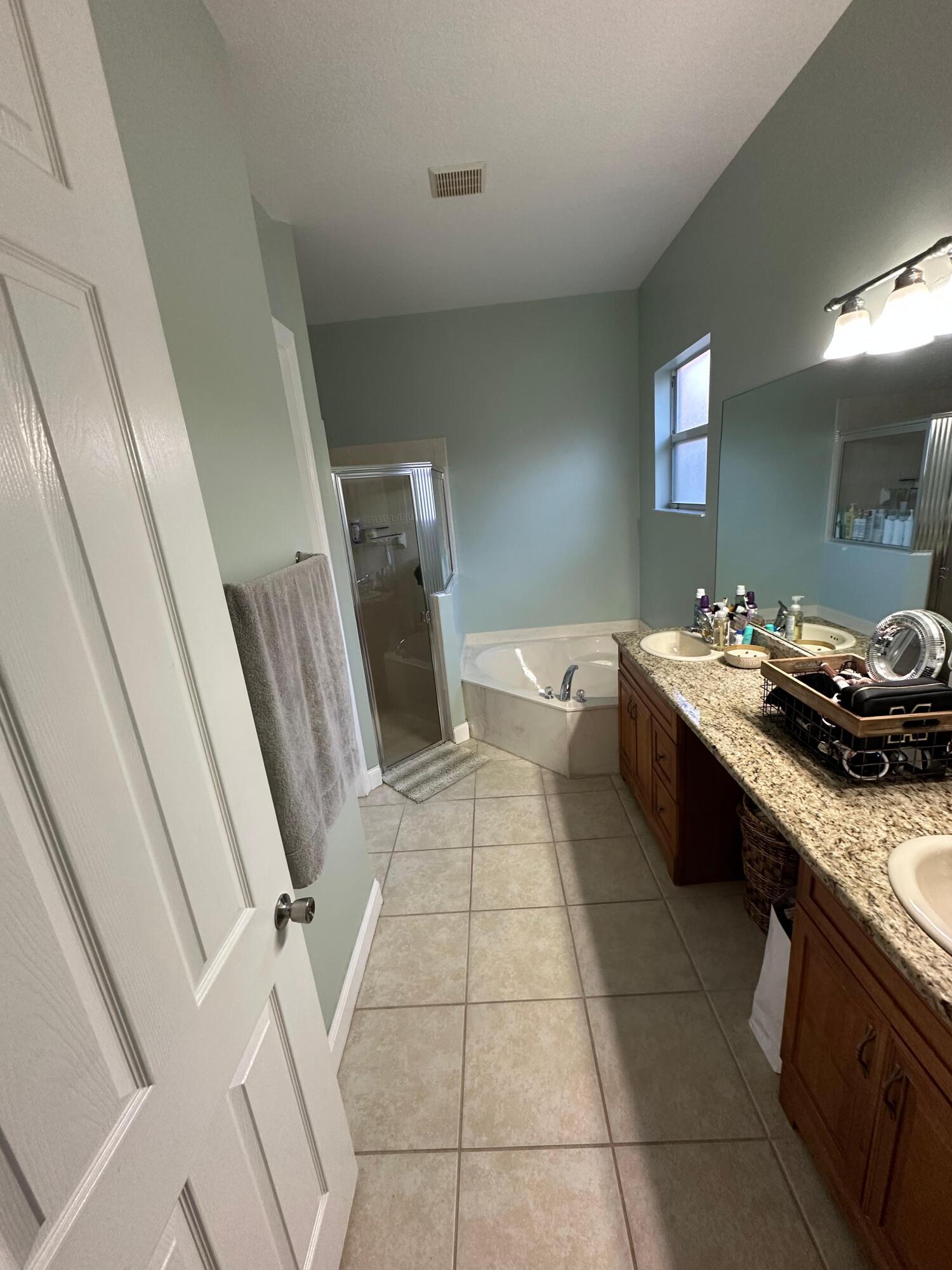 VIZCAYA FALLS PLAT 1 - Residential