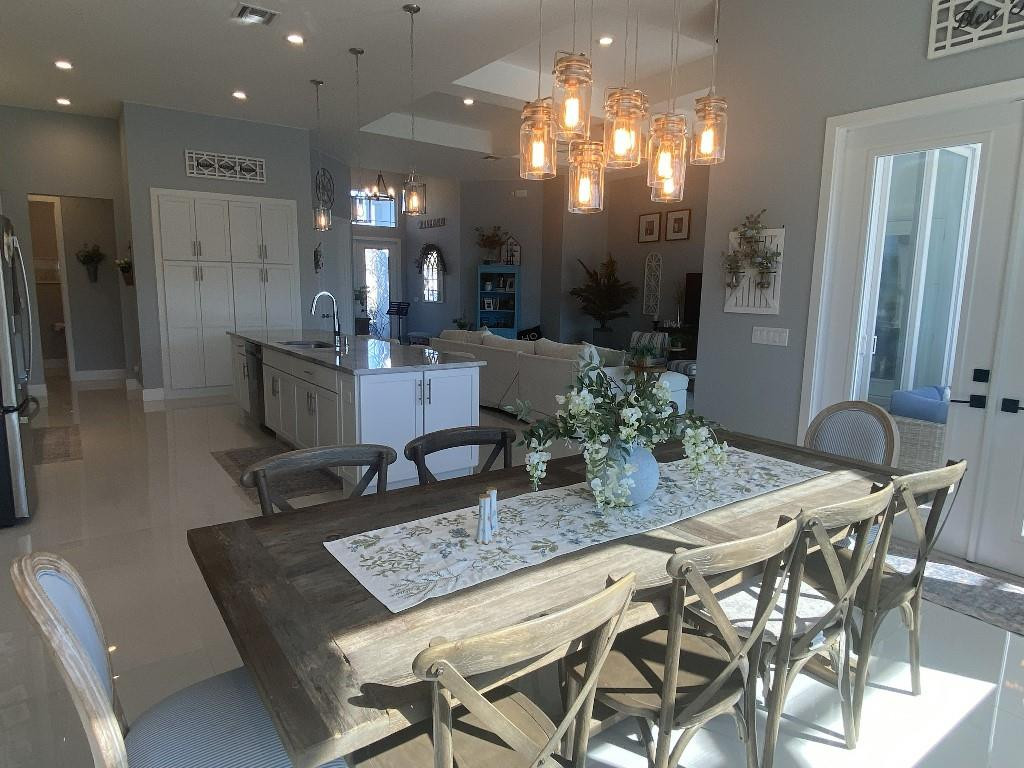 Estates at Sawgrass Lakes - Residential