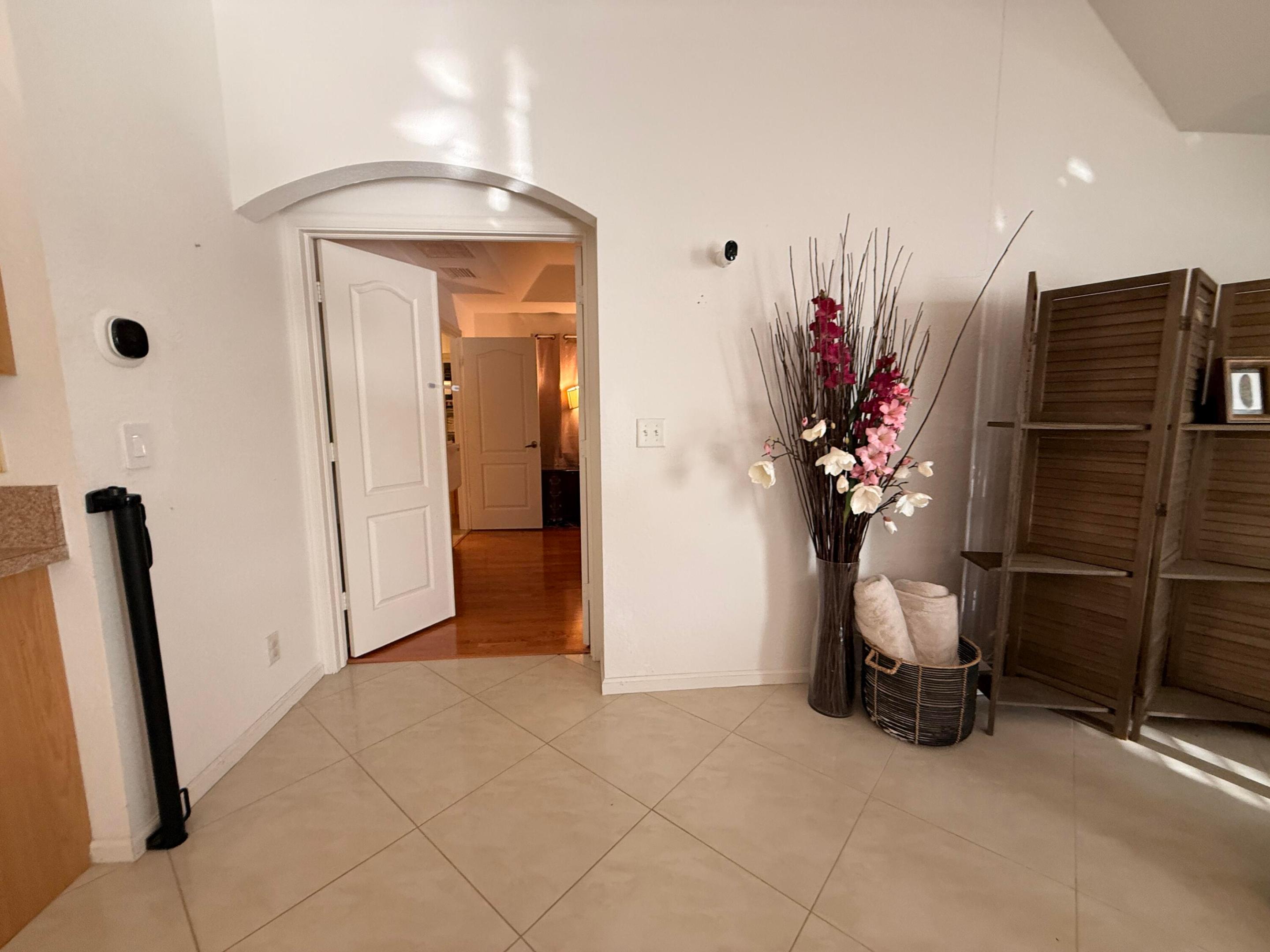 11-43-40~ N 237.9 FT OF S  3380.6 FT OF E 209.6 FT - Residential