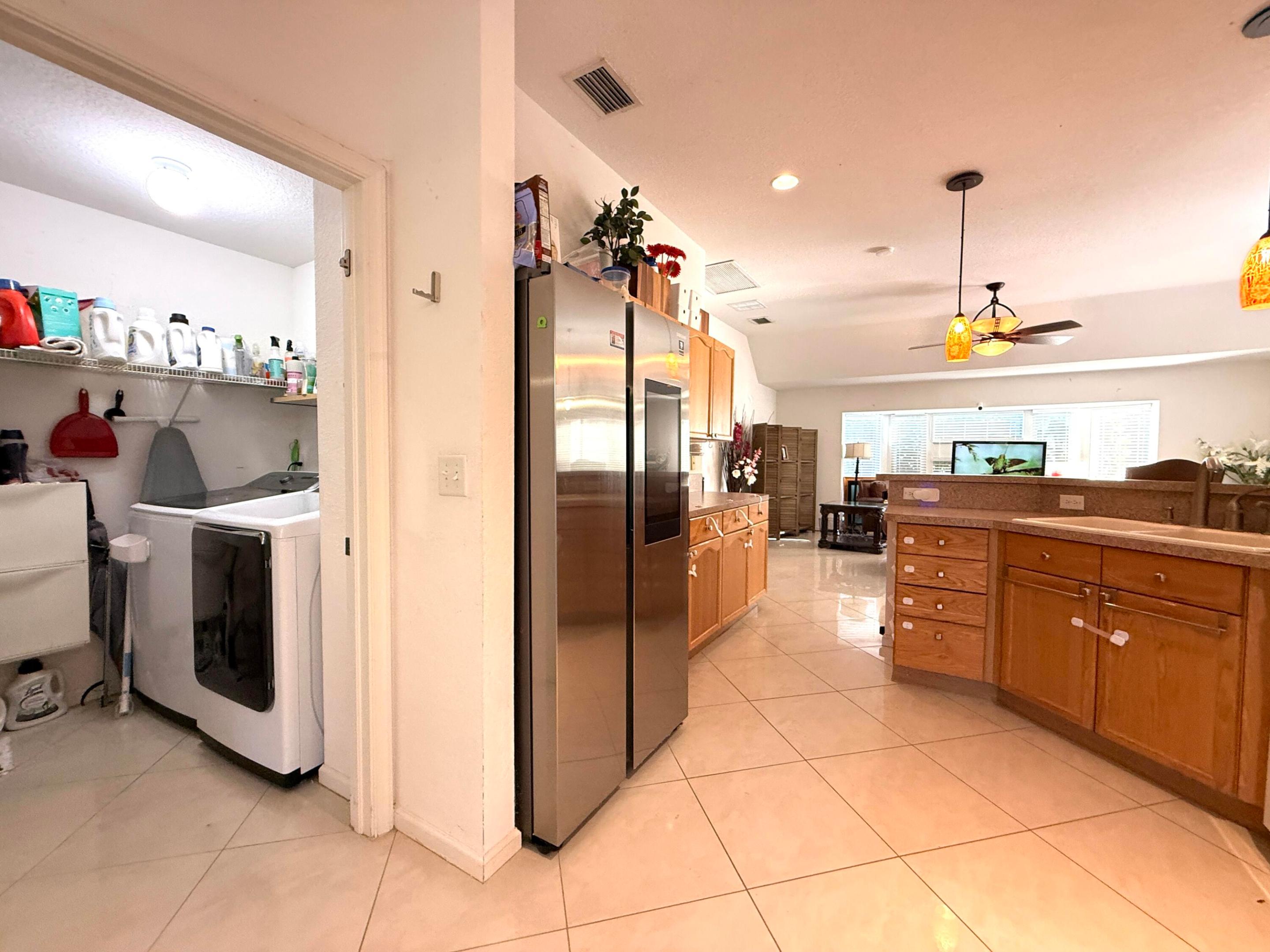 11-43-40~ N 237.9 FT OF S  3380.6 FT OF E 209.6 FT - Residential