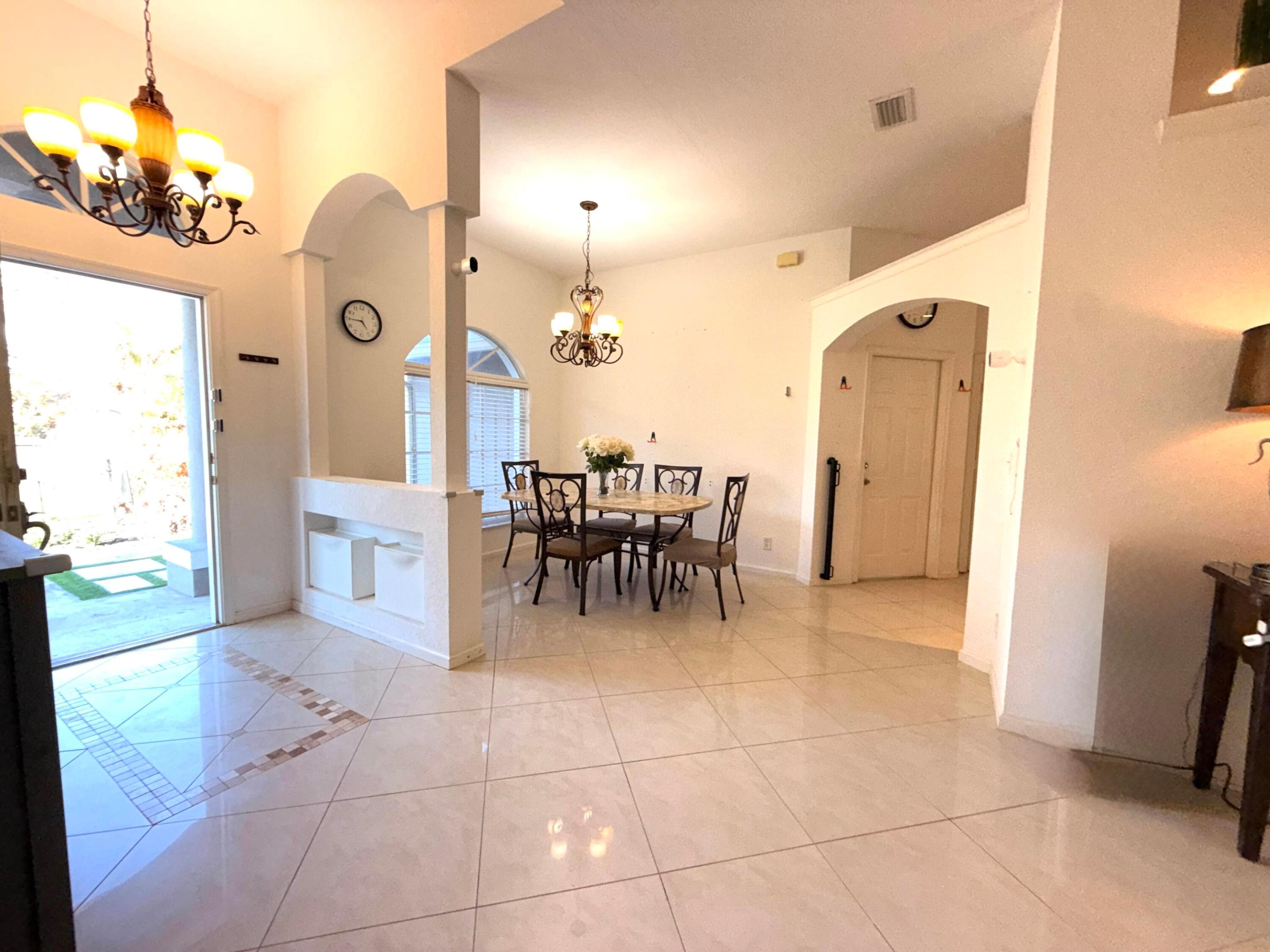 11-43-40~ N 237.9 FT OF S  3380.6 FT OF E 209.6 FT - Residential