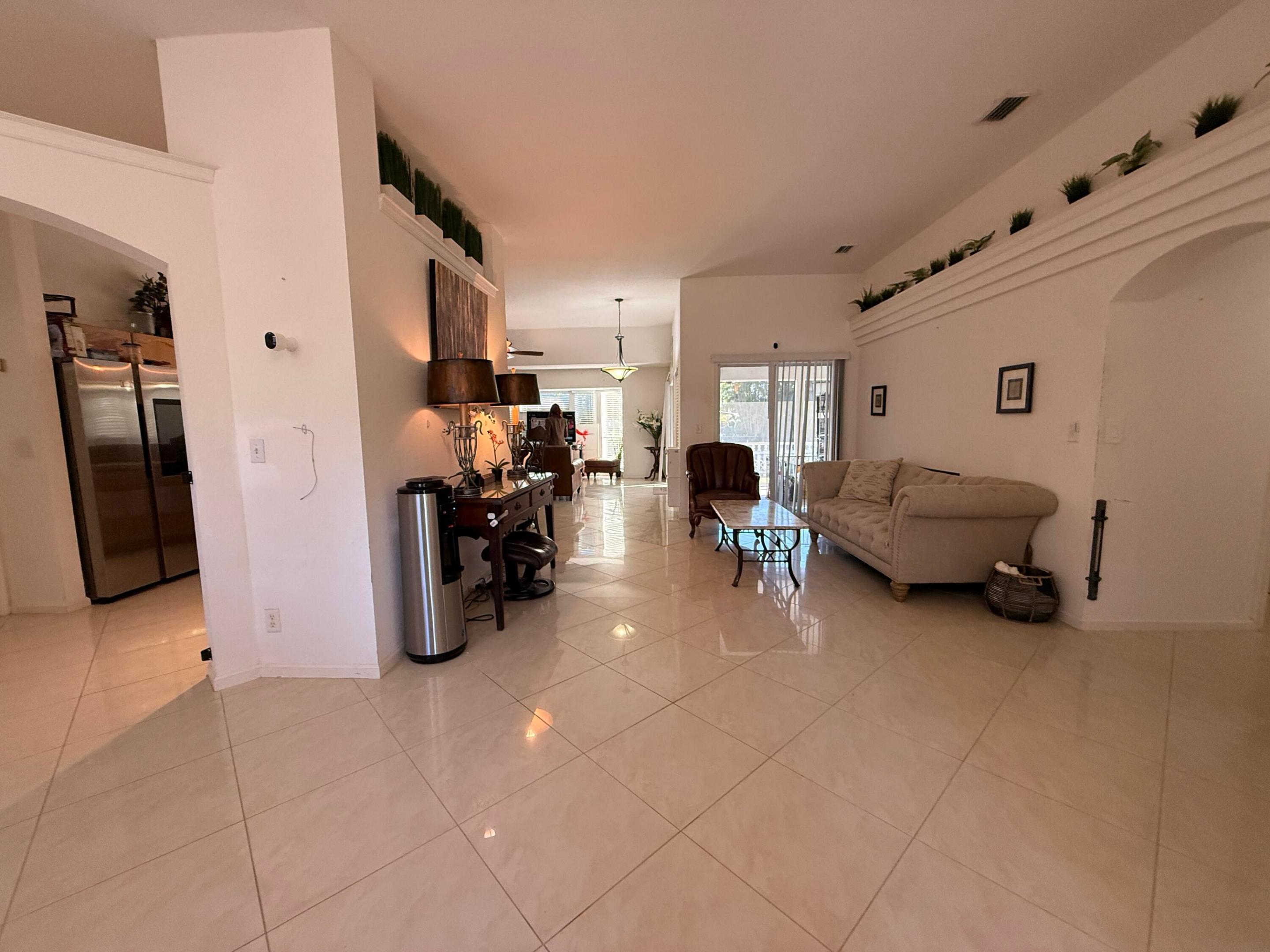 11-43-40~ N 237.9 FT OF S  3380.6 FT OF E 209.6 FT - Residential