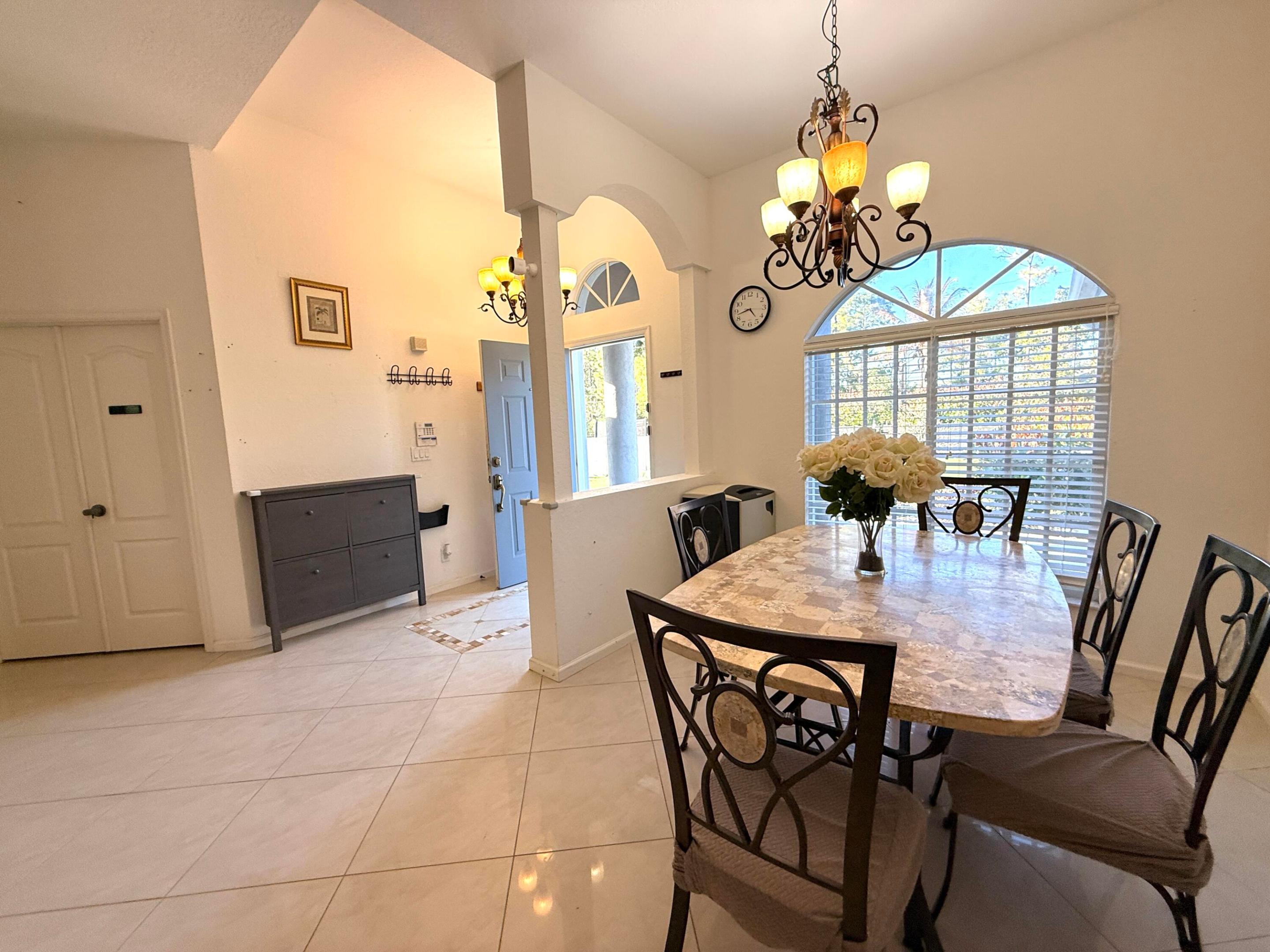 11-43-40~ N 237.9 FT OF S  3380.6 FT OF E 209.6 FT - Residential