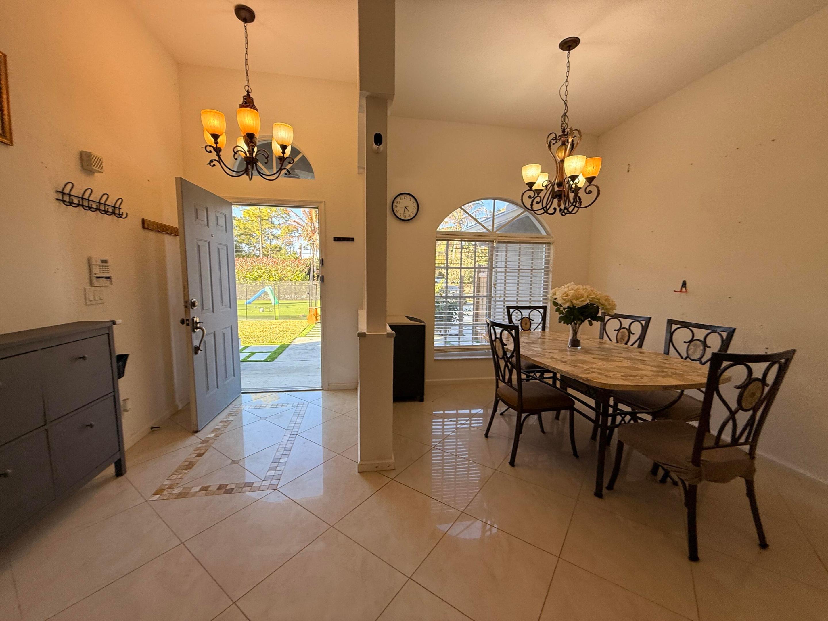 11-43-40~ N 237.9 FT OF S  3380.6 FT OF E 209.6 FT - Residential