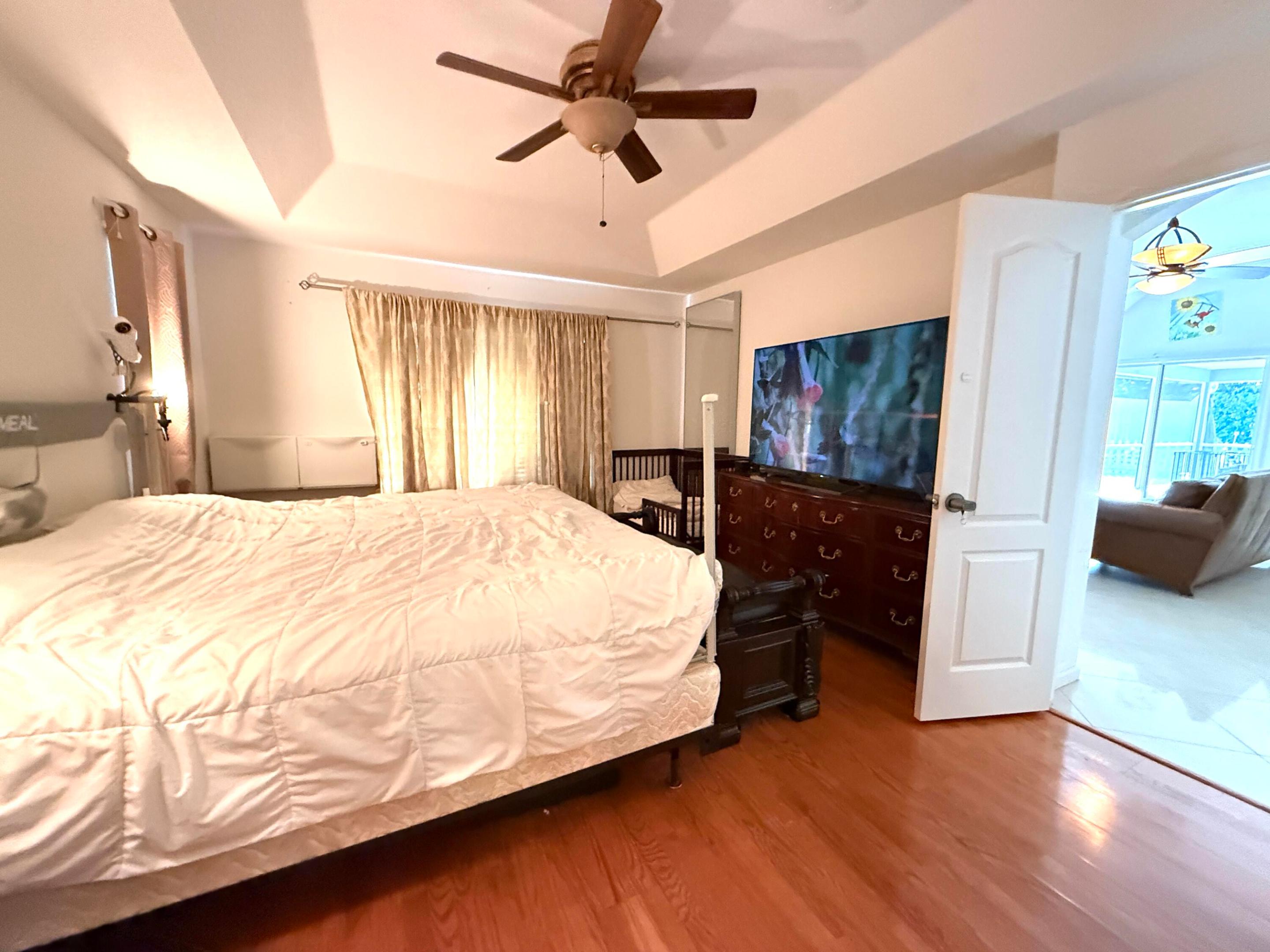 11-43-40~ N 237.9 FT OF S  3380.6 FT OF E 209.6 FT - Residential