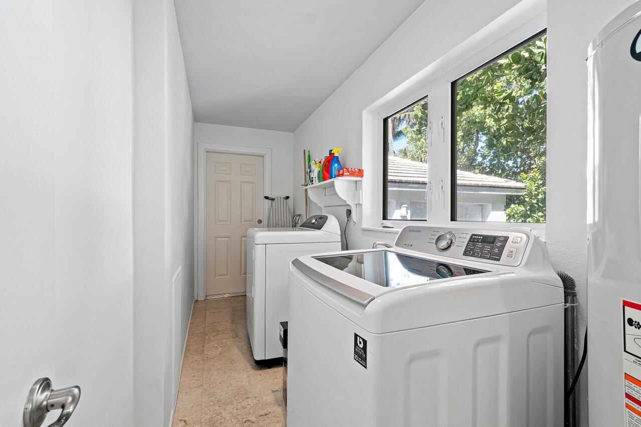 NORTH SHORE - Residential Lease