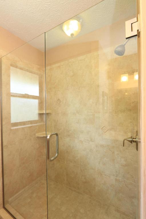 COUNTRY CLUB ESTATES PARCEL 8 PHASE 1 - Residential