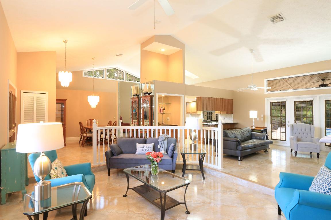 COUNTRY CLUB ESTATES PARCEL 8 PHASE 1 - Residential