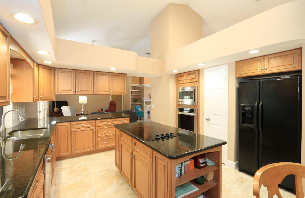 COUNTRY CLUB ESTATES PARCEL 8 PHASE 1 - Residential