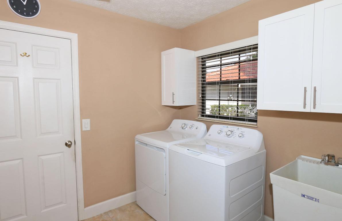 COUNTRY CLUB ESTATES PARCEL 8 PHASE 1 - Residential