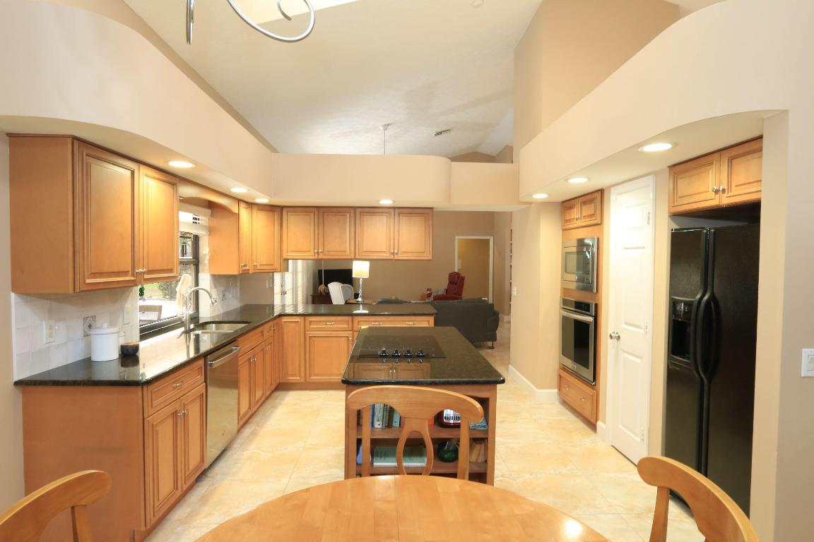 COUNTRY CLUB ESTATES PARCEL 8 PHASE 1 - Residential