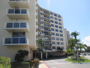 LA FONTANA APTS OF PALM BEACH INC - Residential