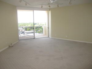 LA FONTANA APTS OF PALM BEACH INC - Residential