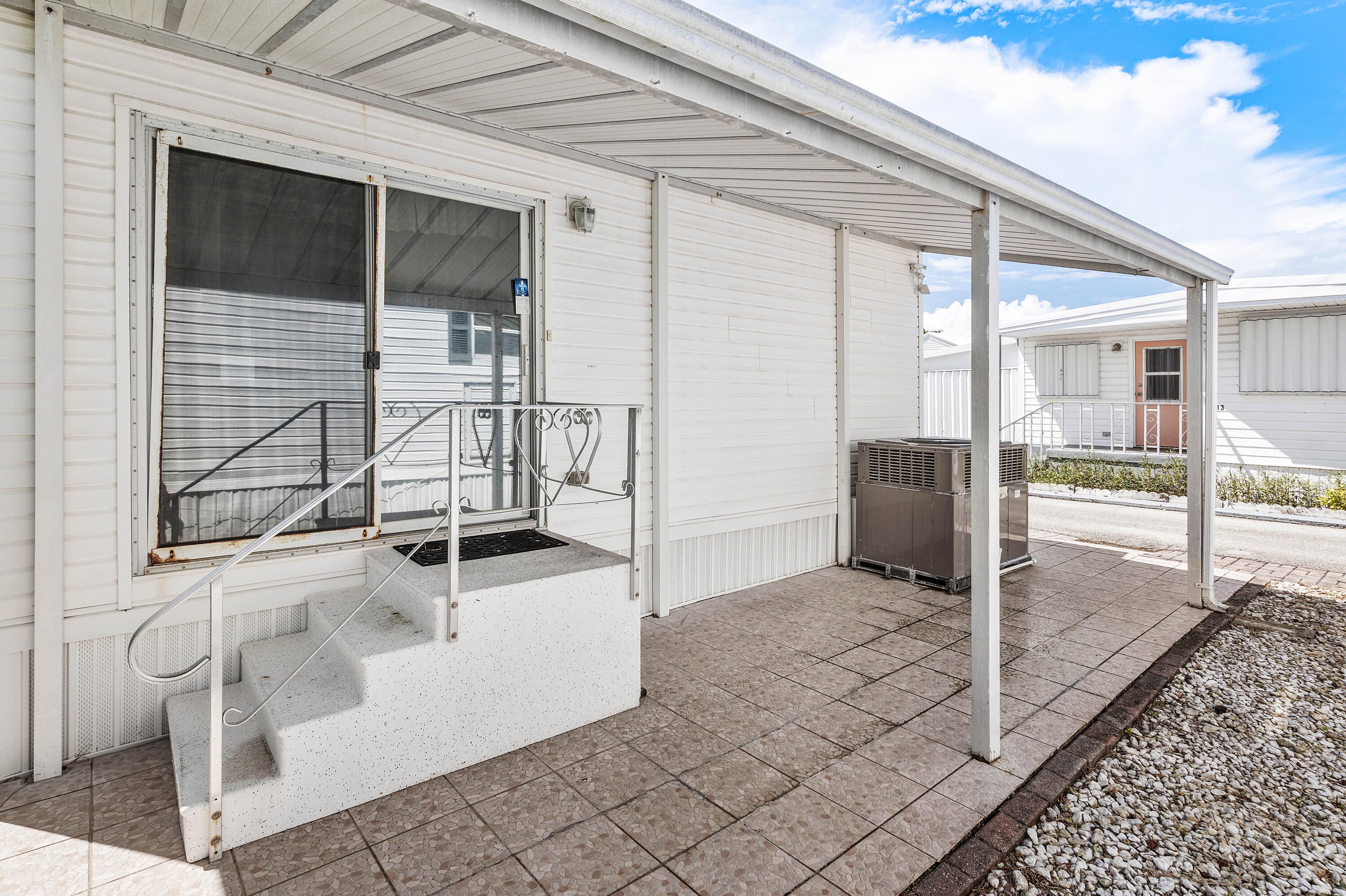 13 Hibiscus Drive H
