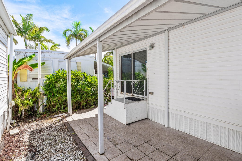Photo of 13 Hibiscus Drive #H, Briny Breezes, FL 33435 (MLS # B26071946)