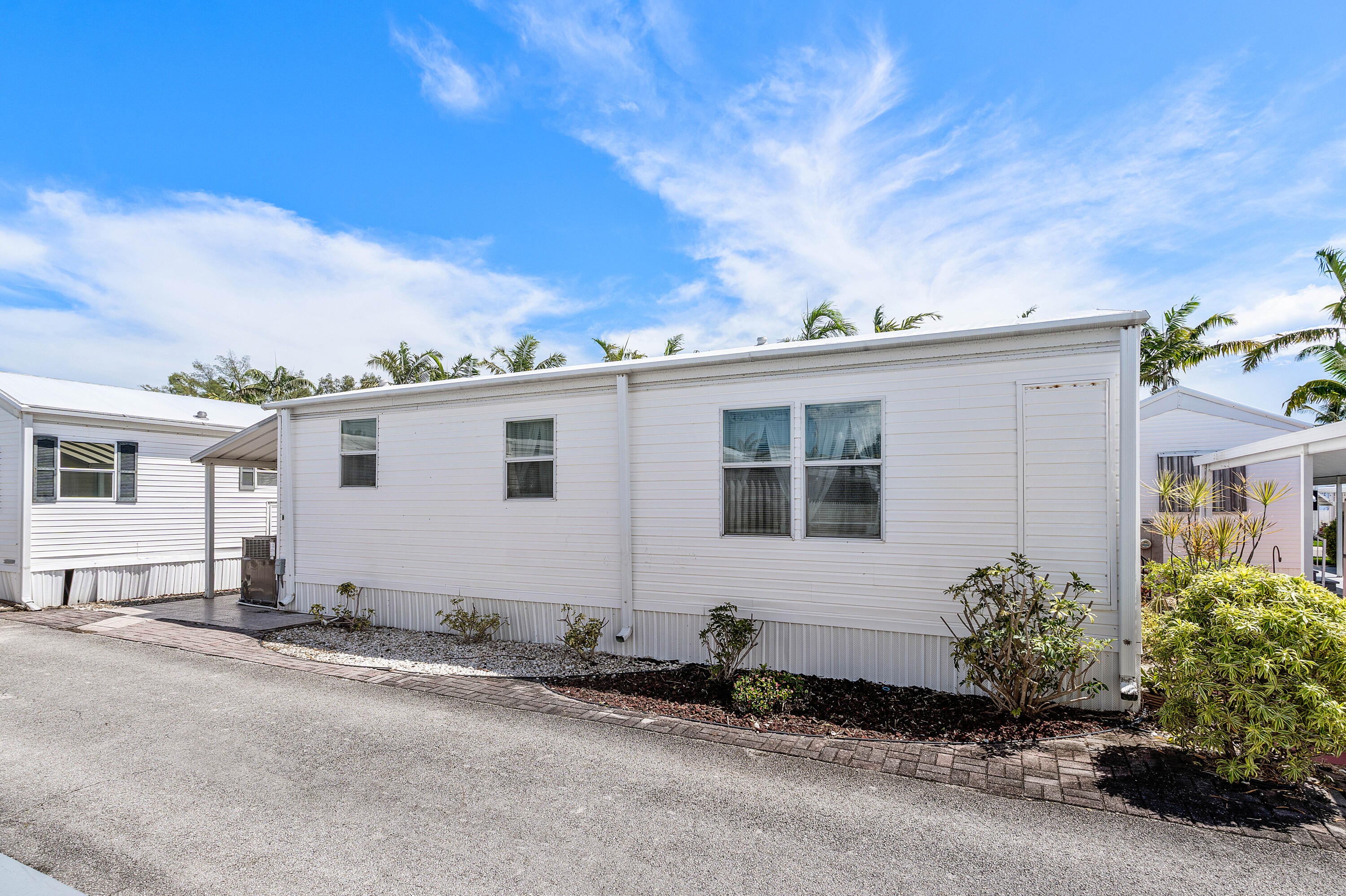 13 Hibiscus Drive H