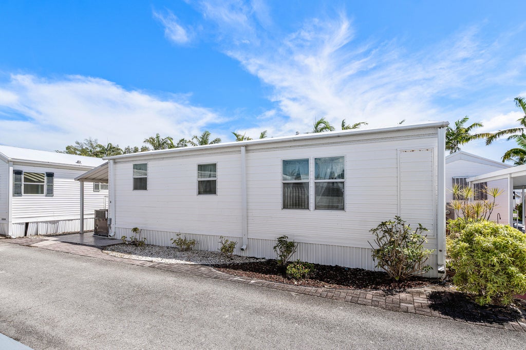 Photo of 13 Hibiscus Drive #H, Briny Breezes, FL 33435 (MLS # B26071946)