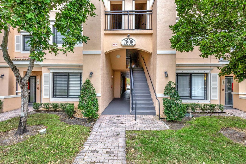 Photo of 2808 Amalei Drive #303, Palm Beach Gardens, FL 33410 (MLS # R11044867)