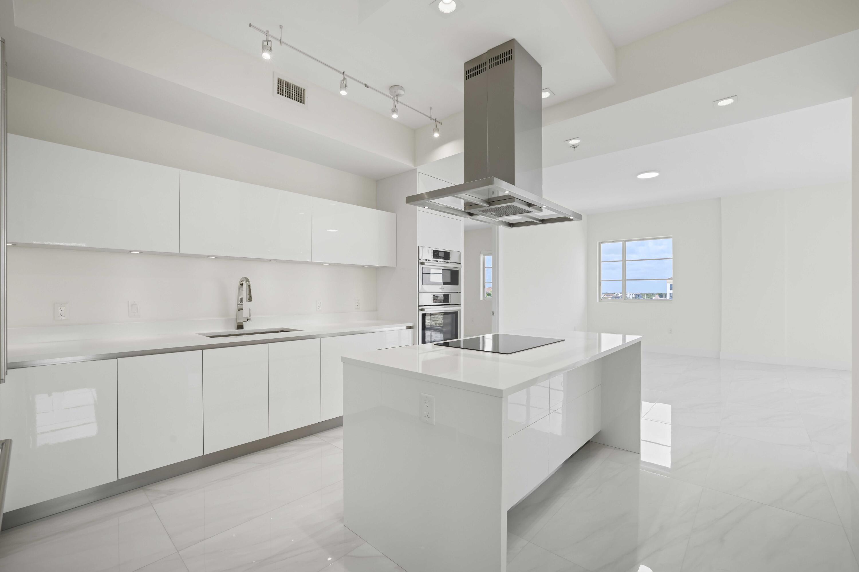 TOWER 155 CONDO - Residential