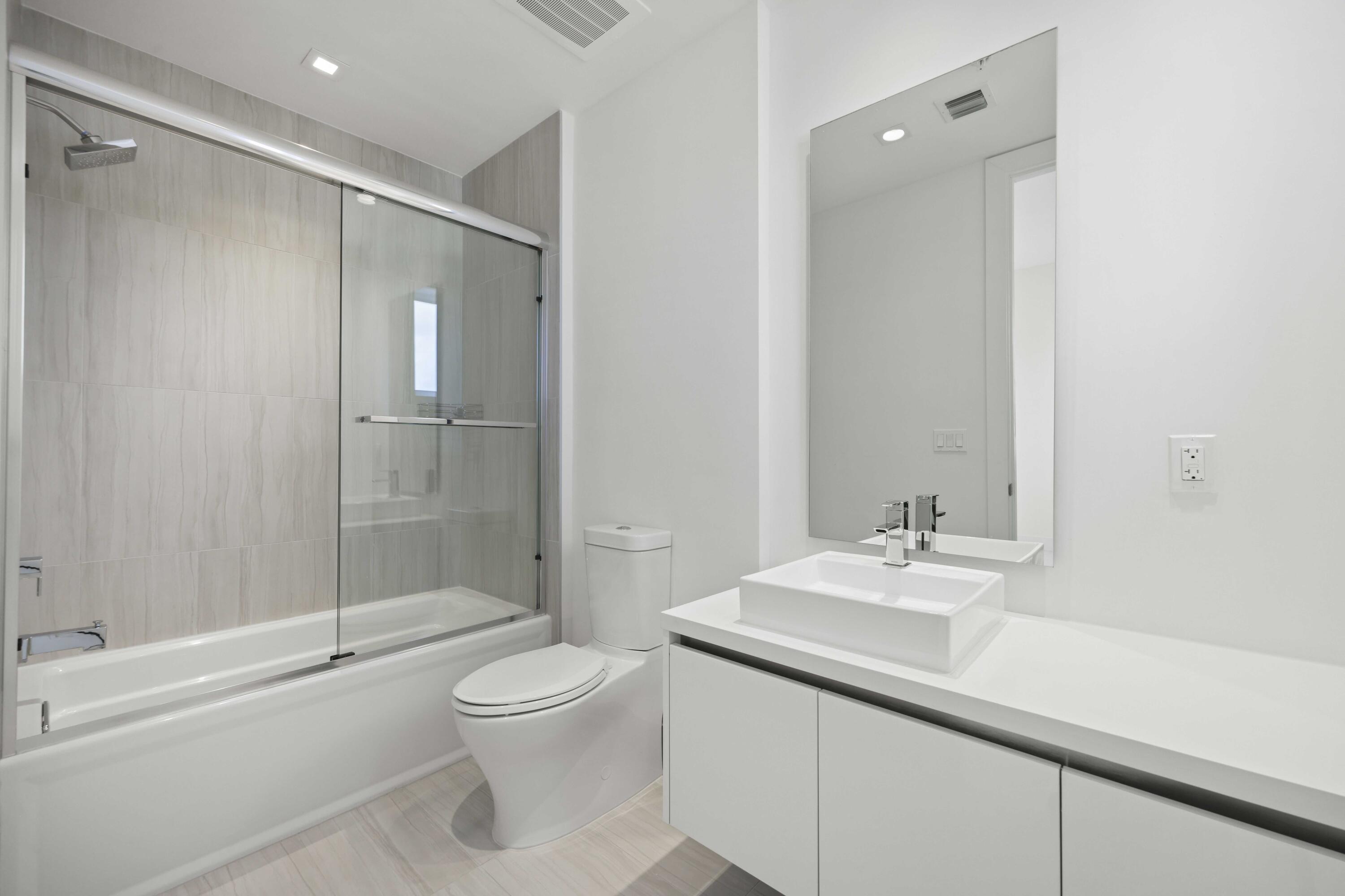 TOWER 155 CONDO - Residential