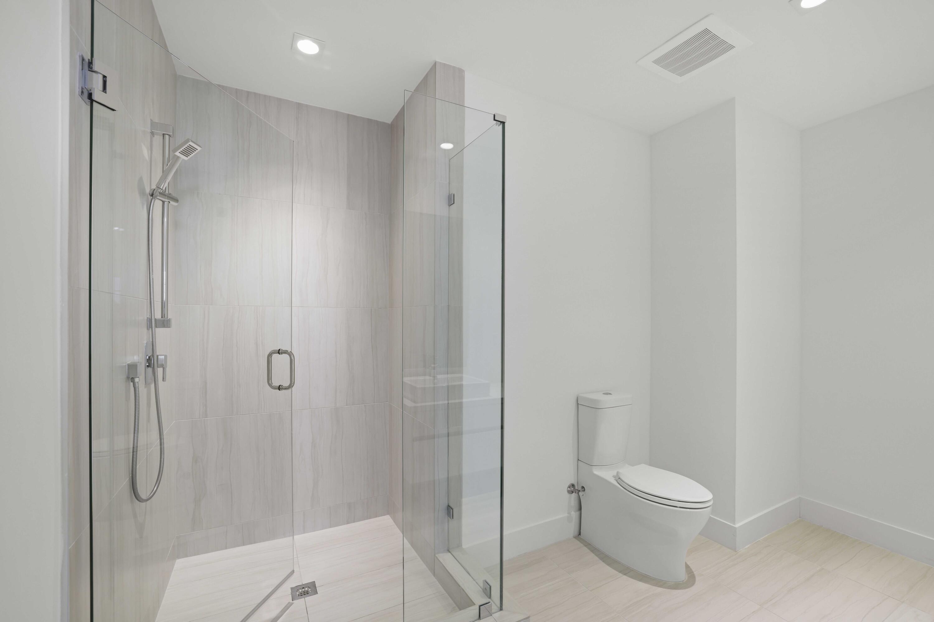 TOWER 155 CONDO - Residential