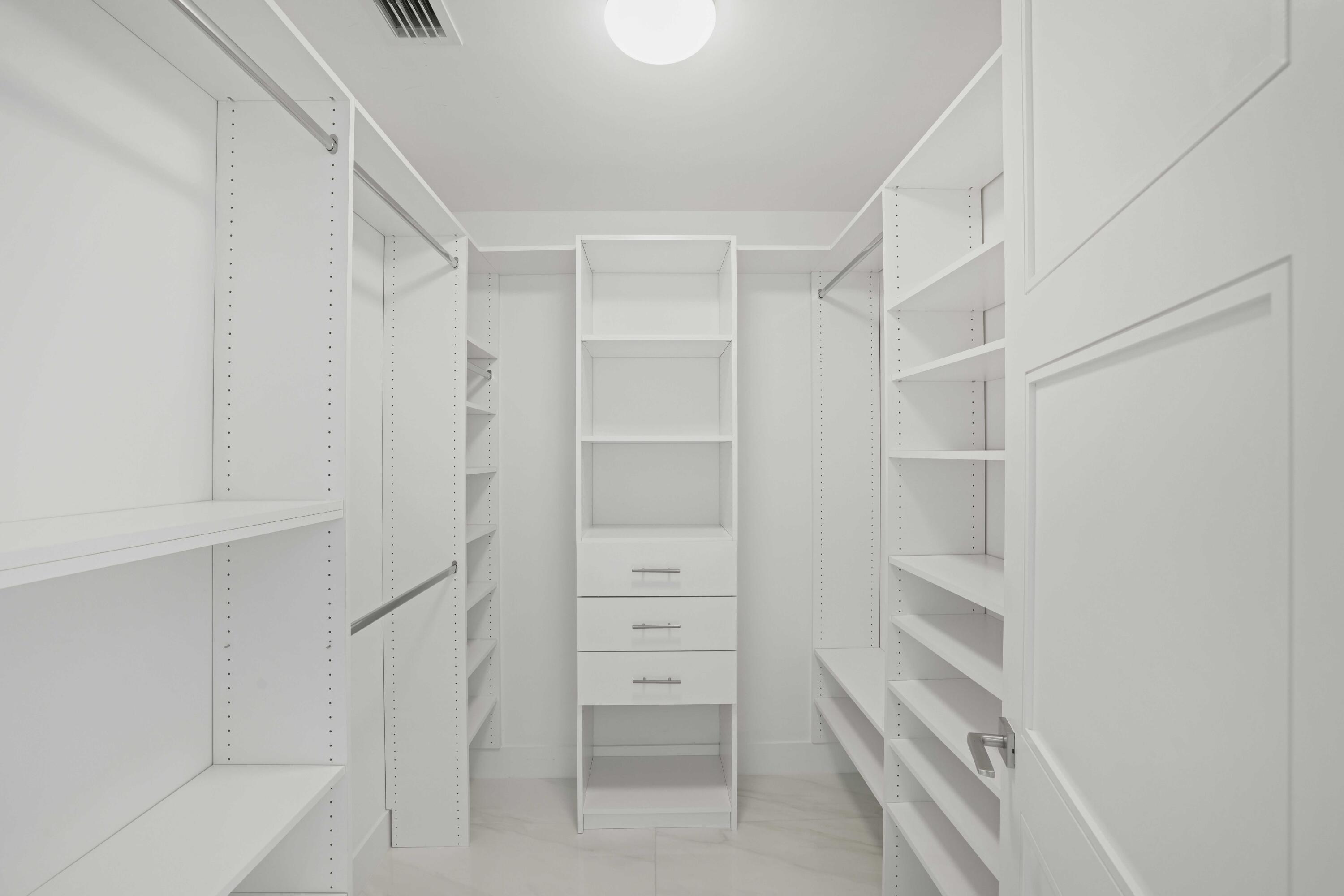 TOWER 155 CONDO - Residential