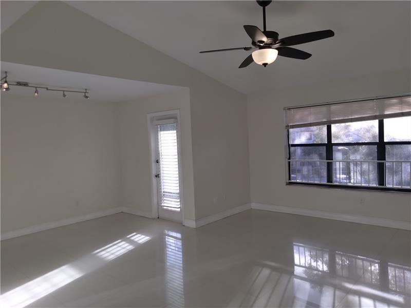 Photo of 4261 W Mcnab Road #32, Pompano Beach, FL 33069 (MLS # B26064858)